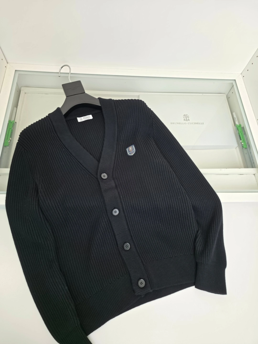 wg.luxury-- 2ru9588o wool embroidery 2colour item: E-F443J1818-2H
